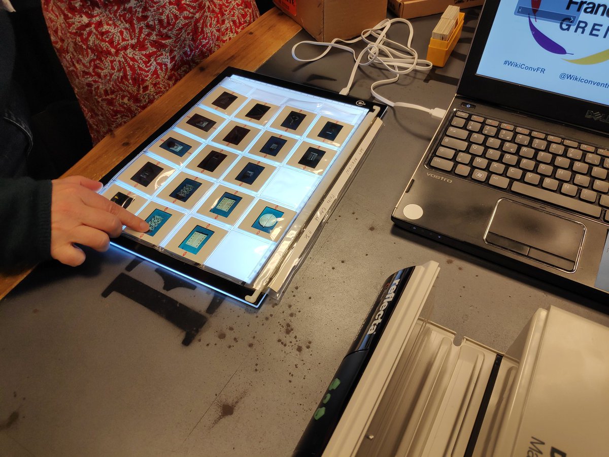 Et voilà ! On numérise le fonds Folio sur la Syrie et l'Afganistan pour les verser sur #WikiCommons #GLAMwiki