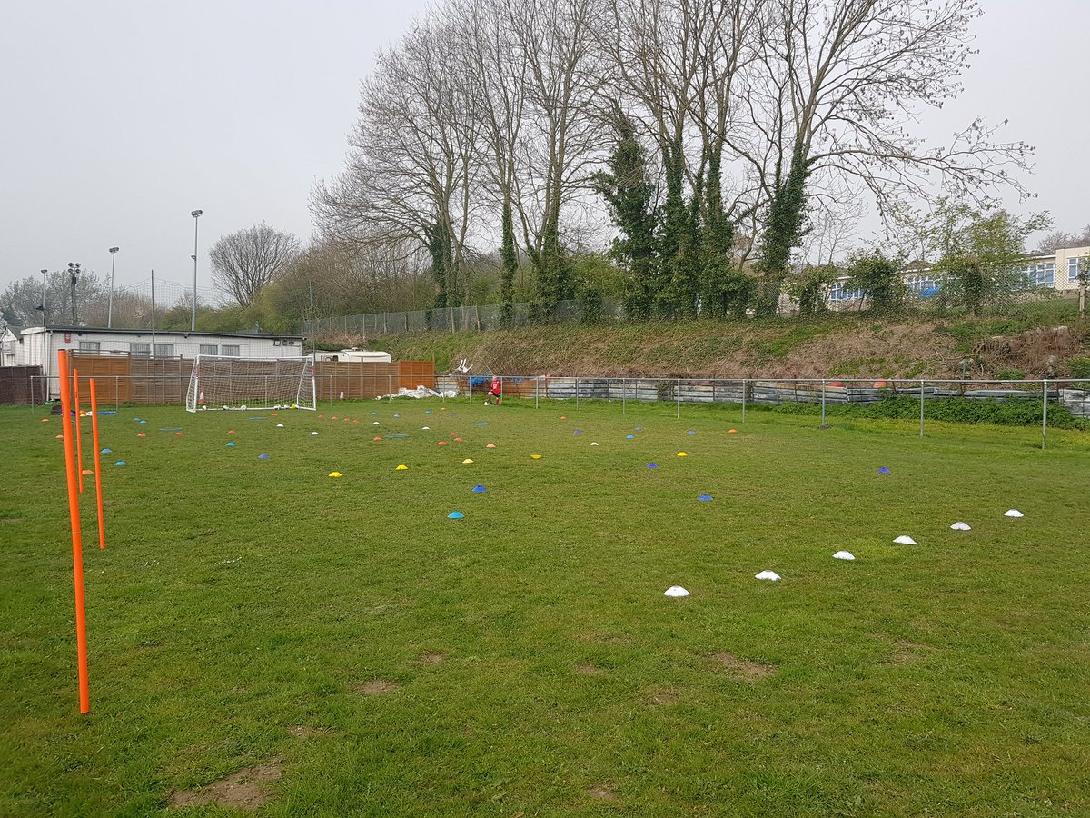 MrBushell19's tweet photo. Mini Hammers! Saturday soccer school. 

@cradleytown https://t.co/sEJjoaJIDW