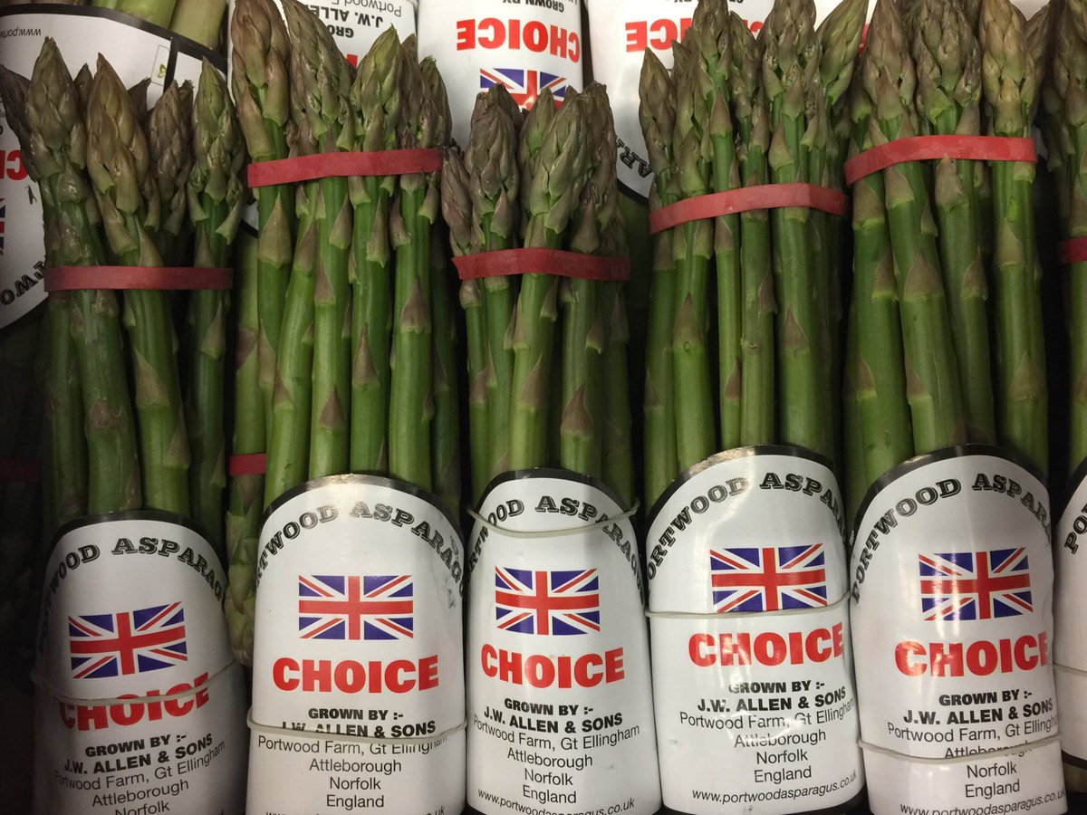 FirstChoiceVeg's tweet image. 🇬🇧 ASPARAGUS PORTWOOD just stunning different sizes ☎️ office  #springproduce #springmenu #seasonalfoods #asparagus #portwoodasparagus #englishasparagus #britishfood #food #Foodie #Foodies #foodporn @chef_chantelle @DunkyJP @thechefsforum @gbchefs @LoveBritishFood @NorfolkAsp