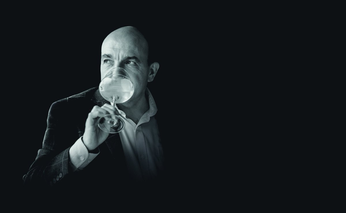asisomms's tweet photo. The memorial service of @GerardBassetOBE  will be held at Winchester Cathedral at 11.00 on Thursday 14 June. Members of the wine and hospitality industries are warmly invited to attend. See more info on ASI's FB page. https://t.co/gwhdjNsu3k