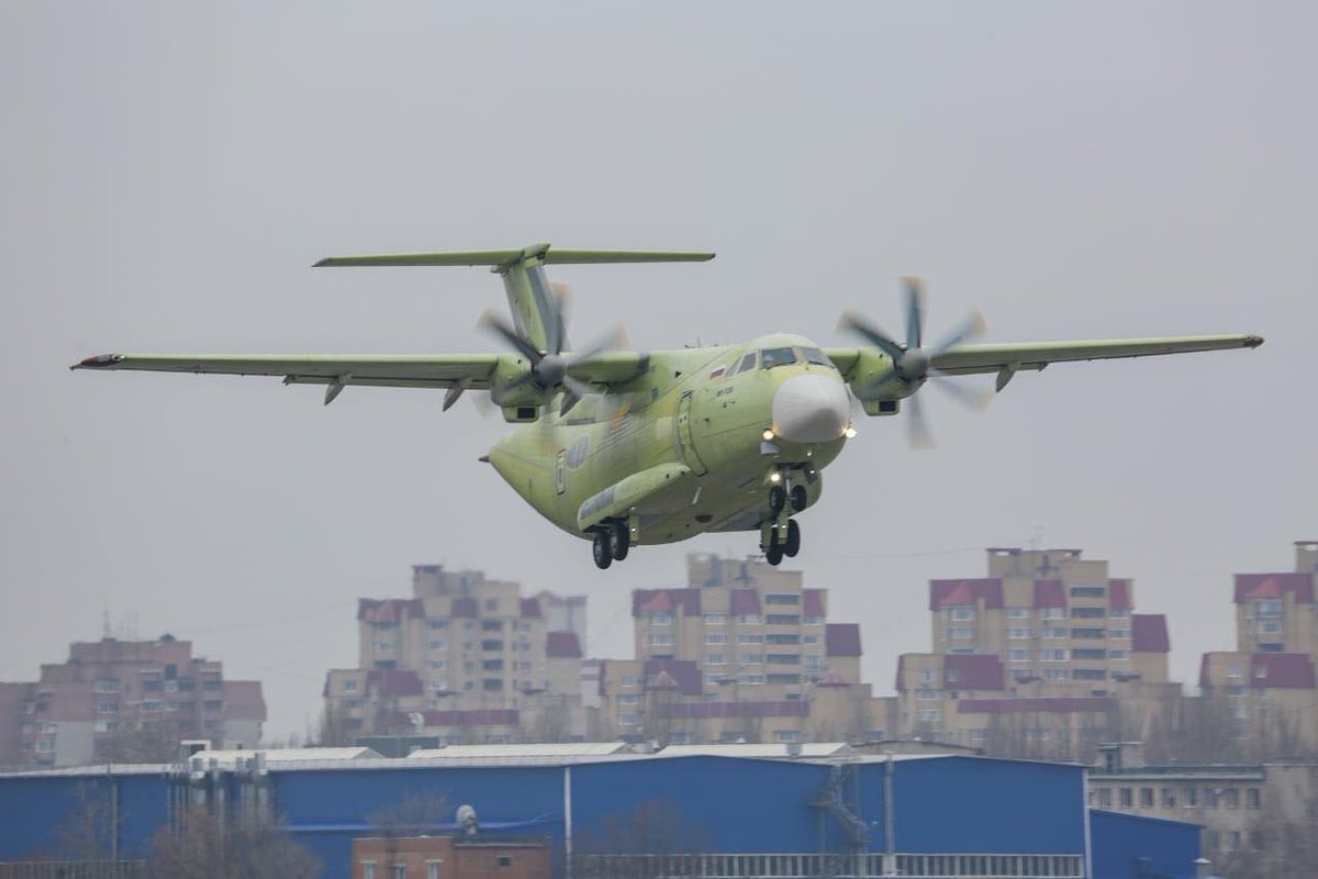 Il-112V أول طائرة نقل تم تصميمها وتصنيعها ما بعد الحقبة السوفيتية D25ra09X4AAkT49