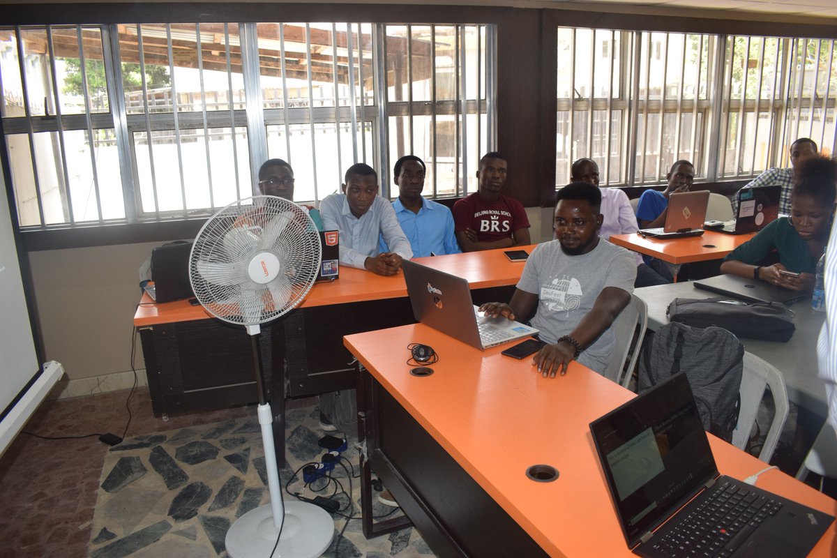 PydataLagos's tweet image. Great turn out.....  #PydataLagosAprilMeetup