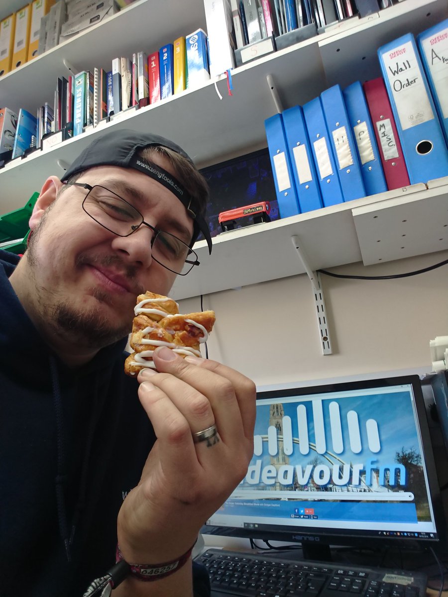 dnobbsie's tweet photo. Listening to @Biddibops on @endeavourfm play #TheRollingStones #BrownSugar while eating a danish #supposedtobeworking https://t.co/stohSs2p8a