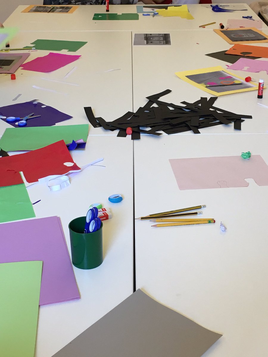 CalibroNewsroom's tweet photo. #CaLibro c’è anche per i bambini. Tra fotografia, letture e collage i piccoli calibri crescono grazie al laboratorio con #LesCerises. https://t.co/xy2ncuxuOv
