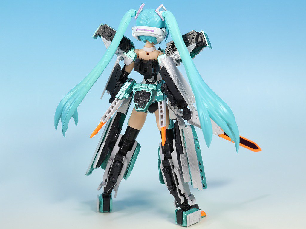 diablozeta's tweet photo. チェンジ！シンカリオンガール！
FAガールとMODEROIDをミキシングした「はやぶさミク」完成です
FMガールミクを作った時から絶対やろうと決めてたので満足です！
#フレームアームズ・ガール #シンカリオン #発音ミク https://t.co/ev8vmjADv0