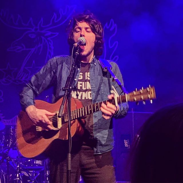 MirjamNi's tweet photo. The great @trapperschoepp rounds up the amazing night 🙌🏻❤️
•
•
#trapperschoepp #thisisntfunanymore #onwisconsin #skinnylister #thestoryis #concert #concertphotography #music #livemusic #musicislife #tooryeay #dancing #Punkrock #punkrockshow #shanty #… https://t.co/Gy7ACIm0i2 https://t.co/m5f3zfQaAL
