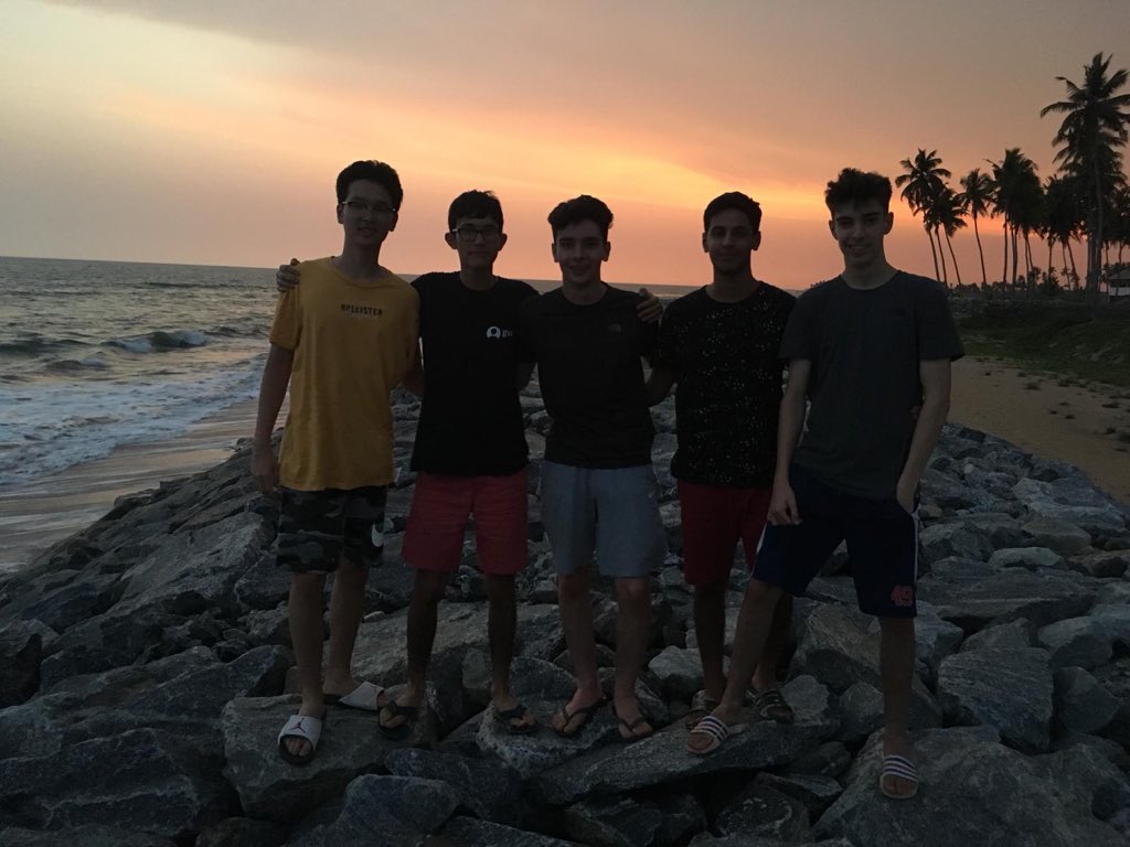 eduspots's tweet photo. The @brightoncollege trip has sadly come to an end and the pupils are back in the UK! Ghana loved having them! #readingspots #dreamreadlead #farewell #ghanatime https://t.co/fkPsgShgxc