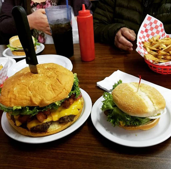 BigJudsArcher's tweet photo. Who's stopping by this weekend?
.
.
.
#Rexburg #RexburgID #IDEats #FoodiesofID #ExploreID #ExploreRexburg #BigJudsArcher #BigJuds #Delicious #GoodEats #BigJudSpecial #CustomBrugers #FoodChallenge #MeatComa #BurgersAreLife https://t.co/Xs9XJWDRJl