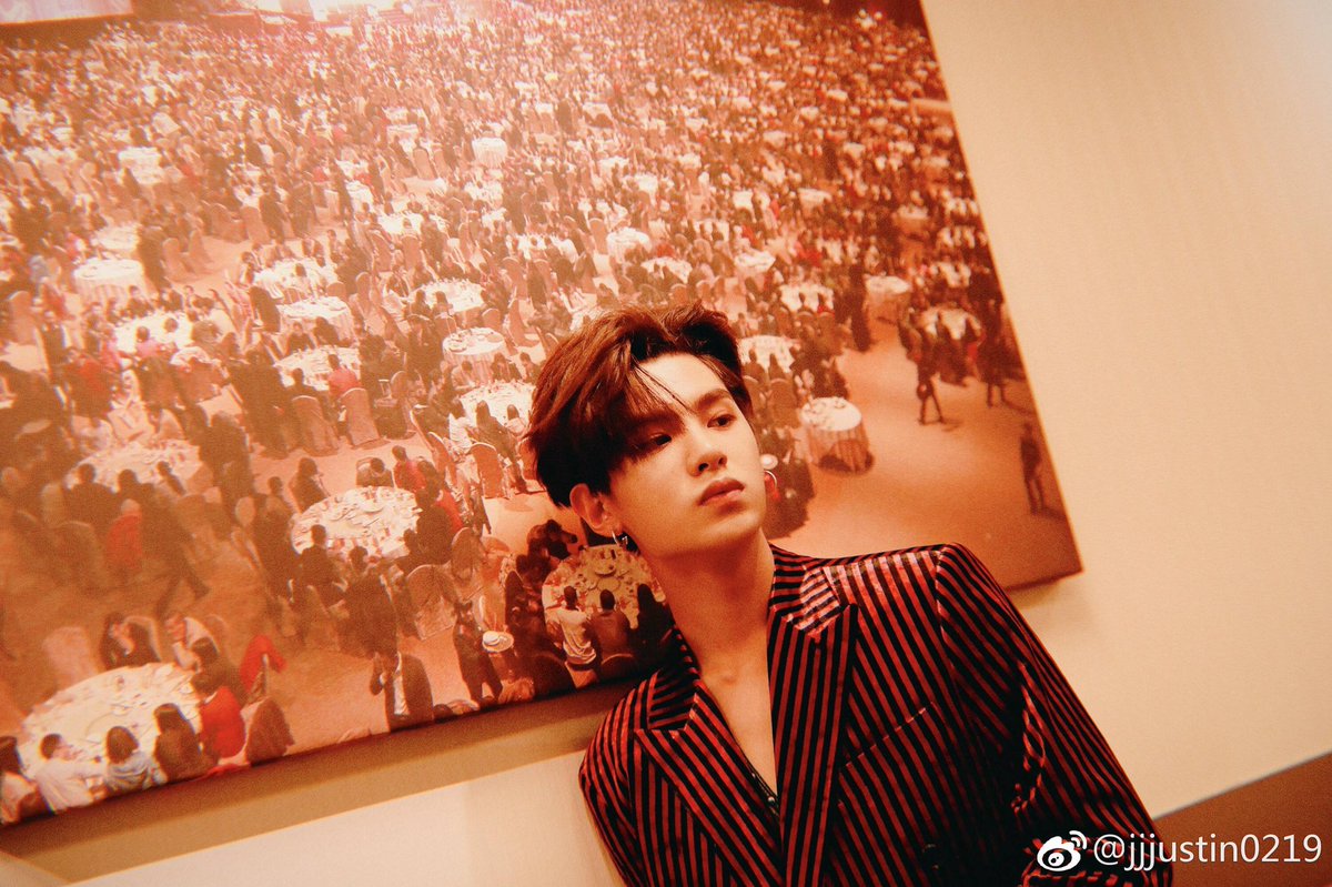 NINEPERCENTTH_'s tweet photo. 190330 JUSTIN weibo update🌟
 [trans] : 

“วันนี้มีความสุขมาก!
ทุกคนมีความสุขกันมั้ยครับ?
รักพวกคุณ!”

//ตินๆเเวะมาอัพเว่ย ให้ชื่นชมก่อนนอนค่ะ
#Trans9TH #NinePercent #JustinHuang #黄明昊 (3) https://t.co/URJOU0OXKV
