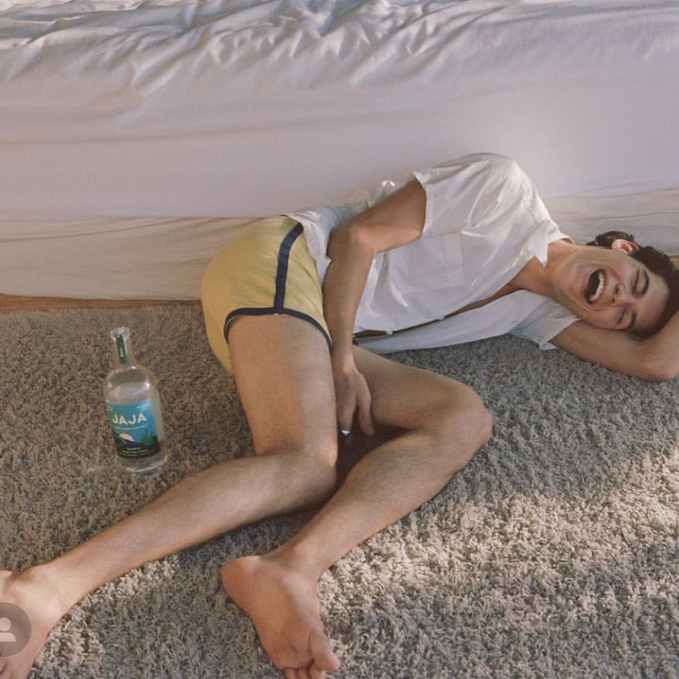 Friday night may be over, but Saturdays just beginning.✨<a href="/drinkjaja/">JAJA Tequila</a> #whatmakesyoujaja #JAJATequila #JAJABlanco #JAJAReposado #SaturdayVibes