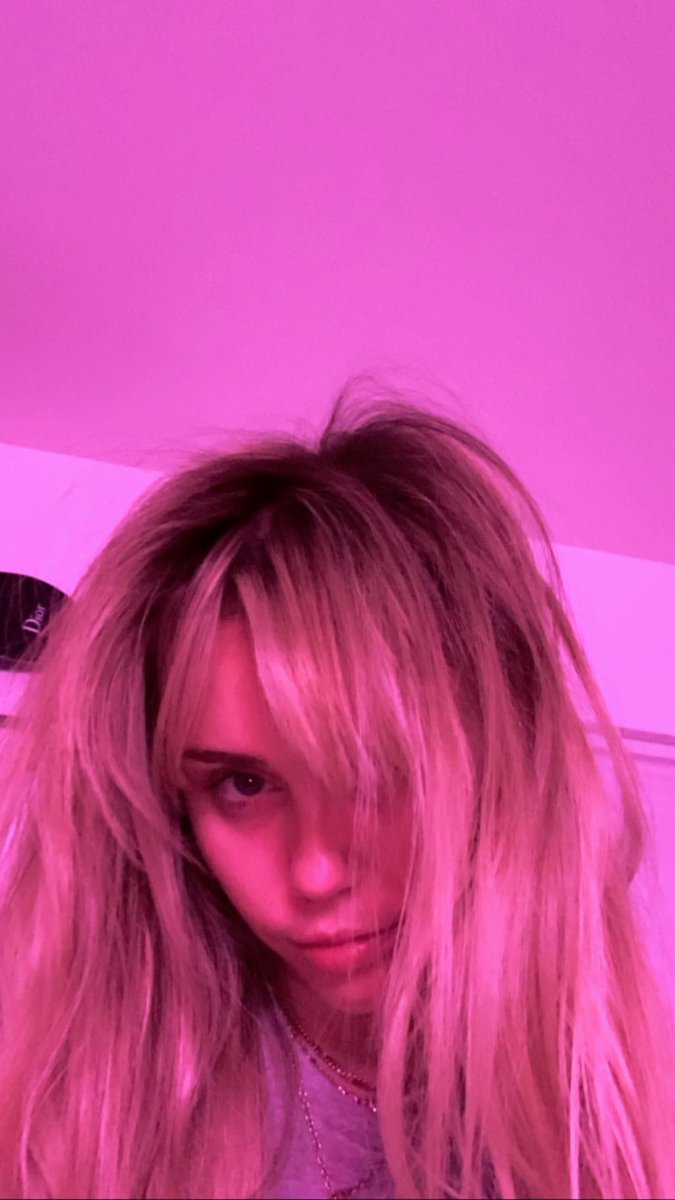 MileyCyrus's tweet image. 