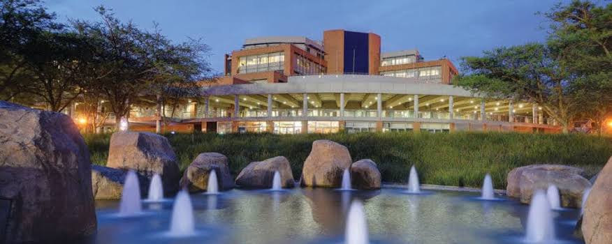 Hh27Hop's tweet photo. #whyTUT, I choose TUT because it has affordable tuition fees and it accommodates everyone and it's one of the best university of technology in S.A

#whytut https://t.co/5QtL6S2lf0