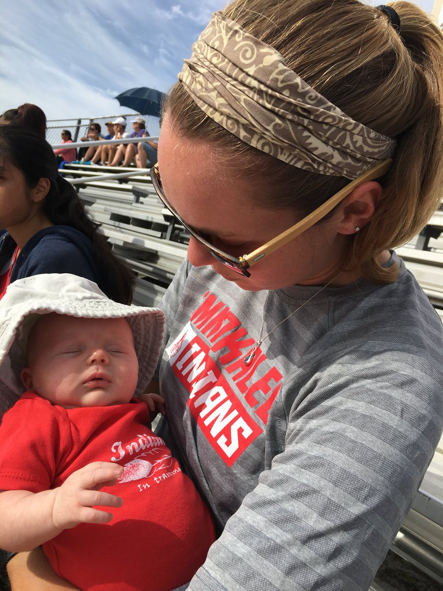 _MrsCurtsinger's tweet photo. I missed seeing you @MelanieRVilla !!! Today was so fun, supporting @IMS_Indians track and meeting baby David 😊 what a great morning #ims_scitribe #goindians #newestfan https://t.co/xF717tMlMH