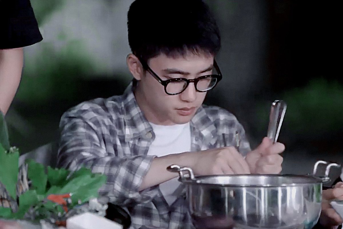 ohbooboosoo's tweet photo. "หนู"
"..."
"งอนแด๊ดอยู่เหรอคะ"
"นุ้เป่างอน"
"อมลมไว้ขนาดนี้บอกไม่งอนได้ไงหือ"
"นุไม่ได้อมลม นุอมข้าว!!"
"แค่เพราะแด๊ดไม่ซื้อเป้เทเลทับบี้ให้หนูใช่มั้ย"
"จั้ย! มันเป็นลิมิเต่ดแอดมิดชั่น!"
"อิดิชั่น"
"พอ นุไม่ง้อแด๊ดละ แบคแบคเพื่อนนุบอกจะซื้อให้"
"งั้นแด๊ดสั่งพรีตอนนี้เลยเนอะ" https://t.co/3ftFQKd2oe