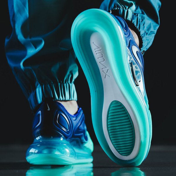 KicksDeals's tweet photo. 🌊 You can SAVE 20% on the "Sea Forest" Nike Air Max 720 at $144 + FREE shipping!

BUY HERE -> https://t.co/DDvSMbJ7YT (use discount code KICKS20Q1) https://t.co/M8tIBgeI5w