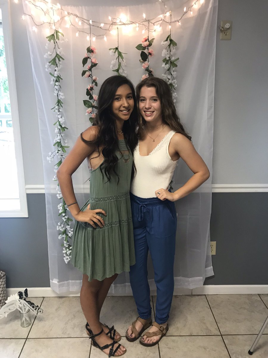 echapman95's tweet photo. happy bday to my bff!! missing you &amp; our st. charles days💓 love you lots &amp; college is hard w/out you so pls visit soon😢 @tibbs333 https://t.co/7hWSEvOvwu