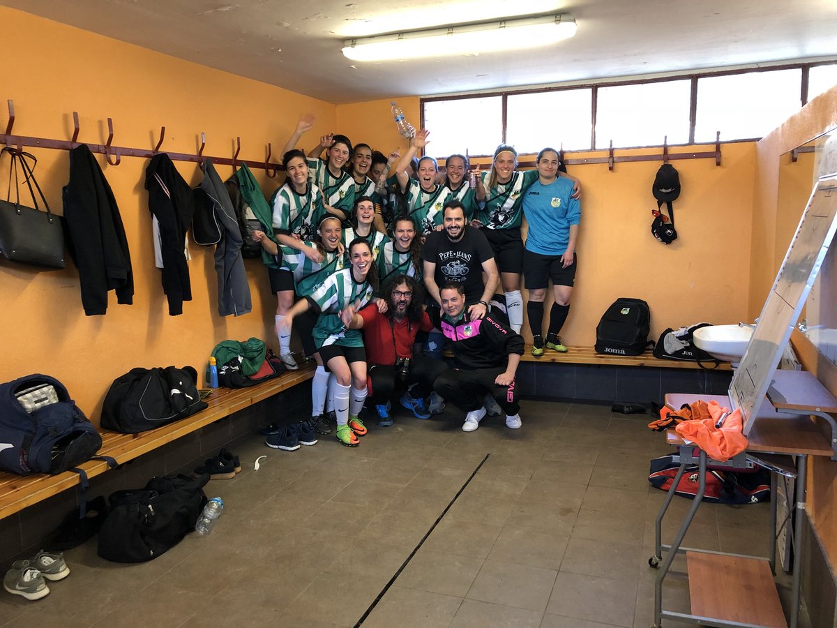 AtleticRipoll's tweet photo. Finaaaaaaal Sènior “A” 1 - @cftorello 1 gran punt si senyores!!!! @CorisaMediaGrup https://t.co/J71ojfzi9t
