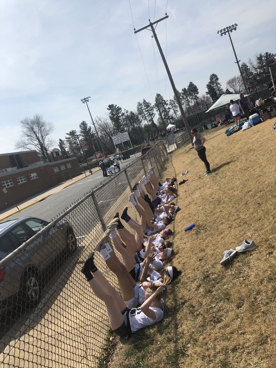 Chantilly Glax draining their legs after two games this morning.  Ready to take on Annandale.