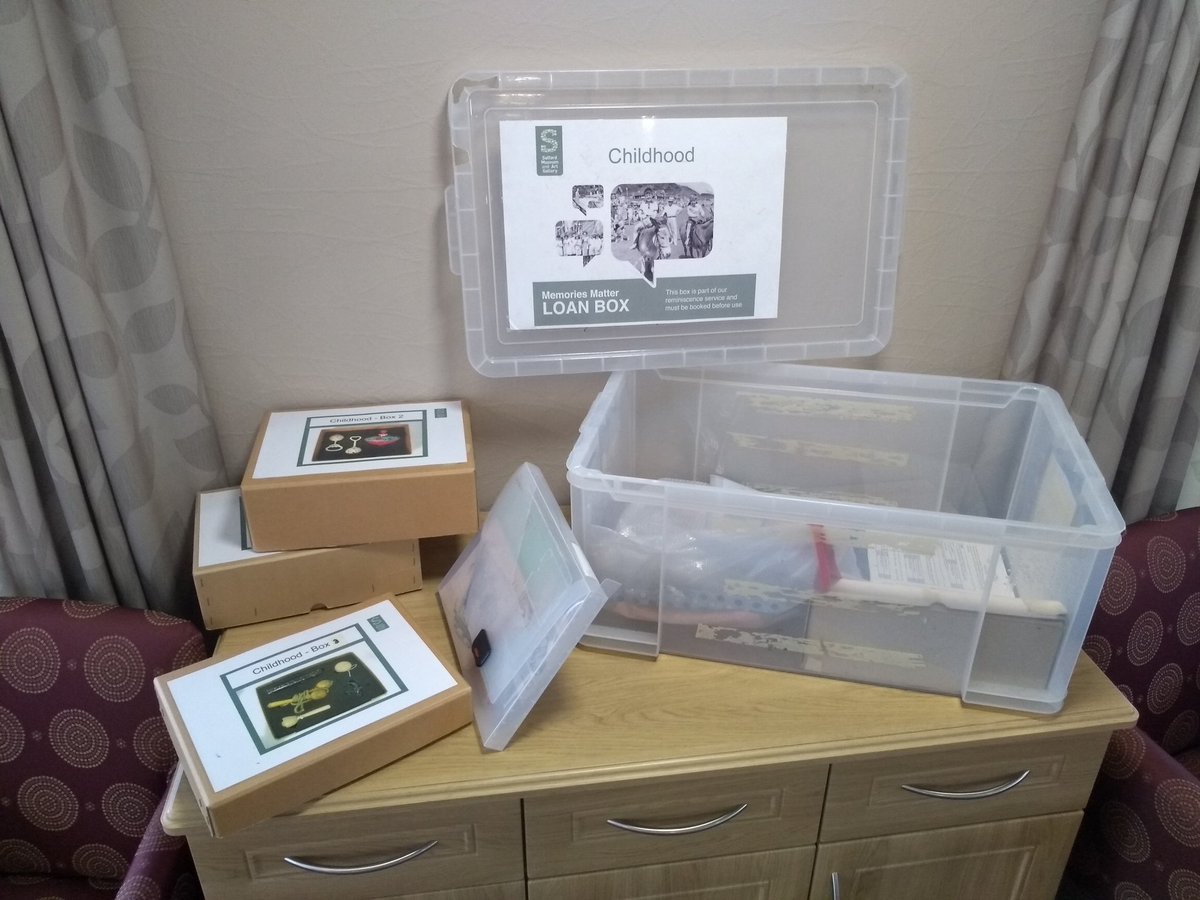 Emma32152043's tweet photo. Tenants at Sindsley Court enjoying another music for memories session. #funandgames #dementia #salford @ForHousing https://t.co/Zo6k8f4WNB