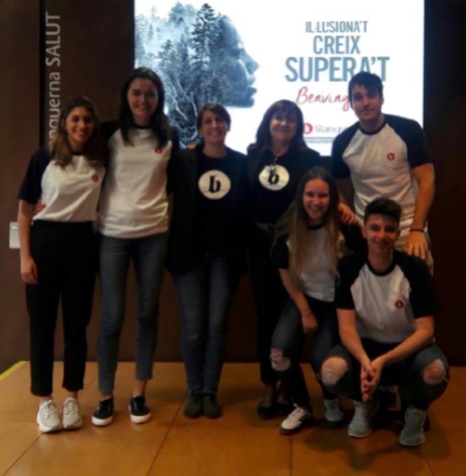 OstresJa's tweet image. Blanquerna : RT pgonzalezgal: #OpenDayBlanquerna estudiants voluntaris i professores mostren la BlanquernaFCS uramonllull a #futursestudiants crisuris #orgullblanquerna  (via Twitter )