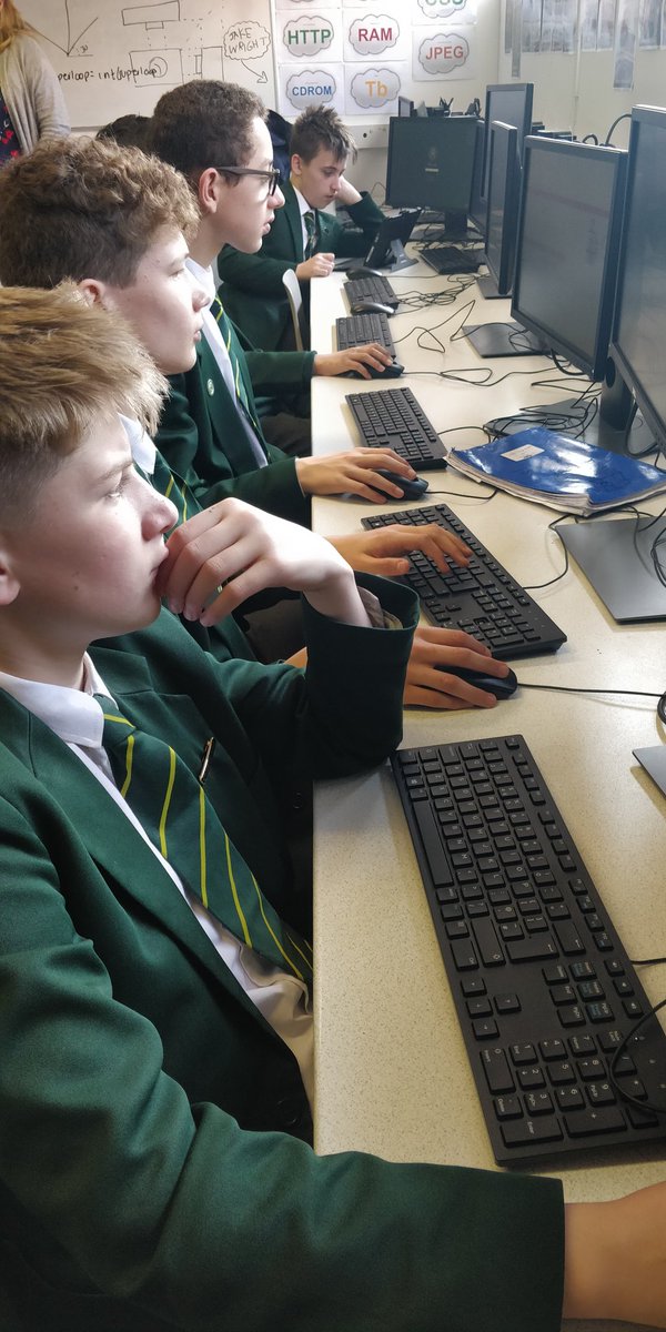 Katrina Herren broadening the minds of Year 9 students about the benefits of expert systems in the healthcare industry on the final day of STEM week, what an amazing week it has been! #Algorithms #STEM #inspiration <a href="/GordonsSch/">Gordon's School</a>