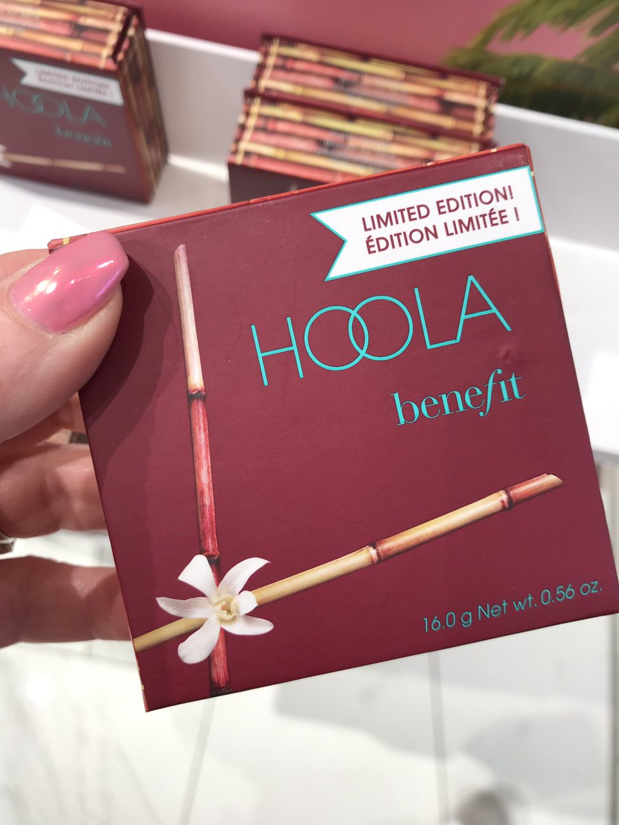 lisaf2703's tweet photo. Limited edition jumbo hoola available now @Selfridges. So big you can use it all over!! https://t.co/FSEi3E1CY2