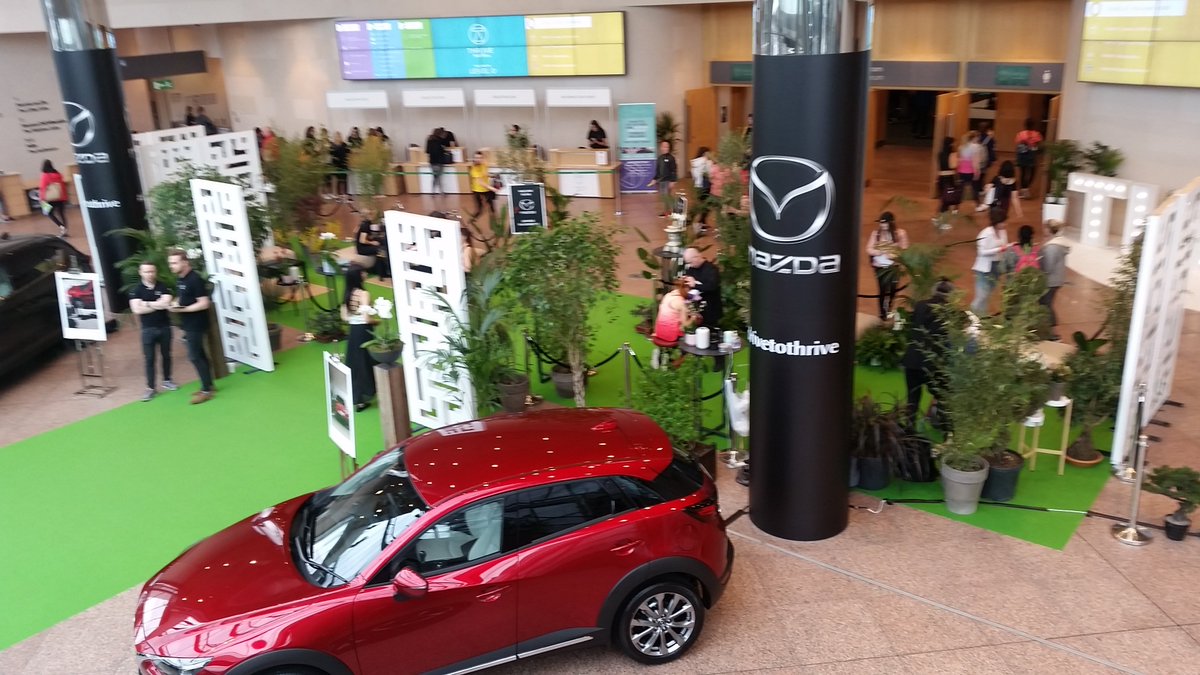 DW_086's tweet photo. @Mazda_Ireland 
What drives me to thrive daily is a 10 min 'wake-up' exercise routine followed by a 10 min mindfulness  meditation and to cap it all off a 5 min entry in my gratitude journal. Then armouring myself with a growth mindset 🤗
#drivetothrive #thrivefestival https://t.co/uyaH5ltudt
