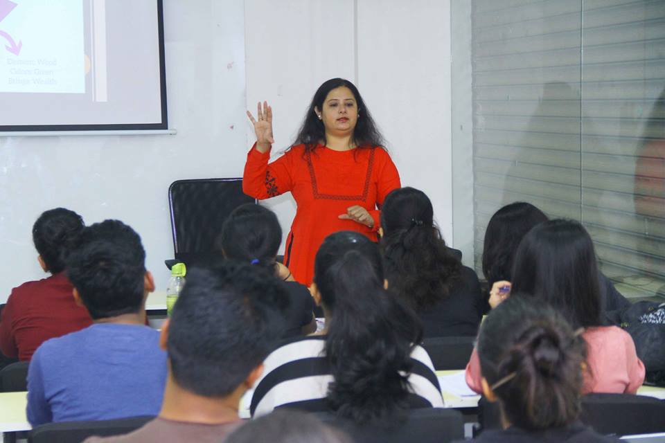 puneinifd's tweet photo. "Arranging a home to hold happiness in place is the primary goal of Feng Shui"
#INIFD #DECCAN recently organized a workshop for its Interior Design students on #FENGSHUI. Feng Shui also known as Chinese geomancy, https://t.co/ToY3zhdLKJ