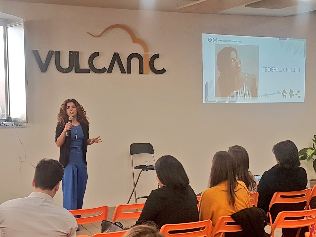 .<a href="/fede_miceli/">Fede Miceli</a> ci racconta della sua vita in viaggio e della forte curiosità sul turismo digitale che l'ha portata a diventare una social media addicted e travel blogger.🚀
Come ci è riuscita? CREDENDOCI!
#IWD19 #IWDCATANIA  #WTM19