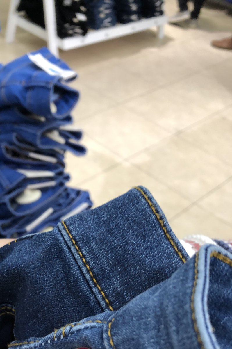 MyLifeHonest1's tweet image. This is the difference between 2 of the same style same shop same everything size 12 jeans. How can we be expected to be a size ladies when this is what we have to work with?! #Loveyourself #wrongsize #jeans #beyourownshape #labelslie #sisterhood #sodit #seriously
