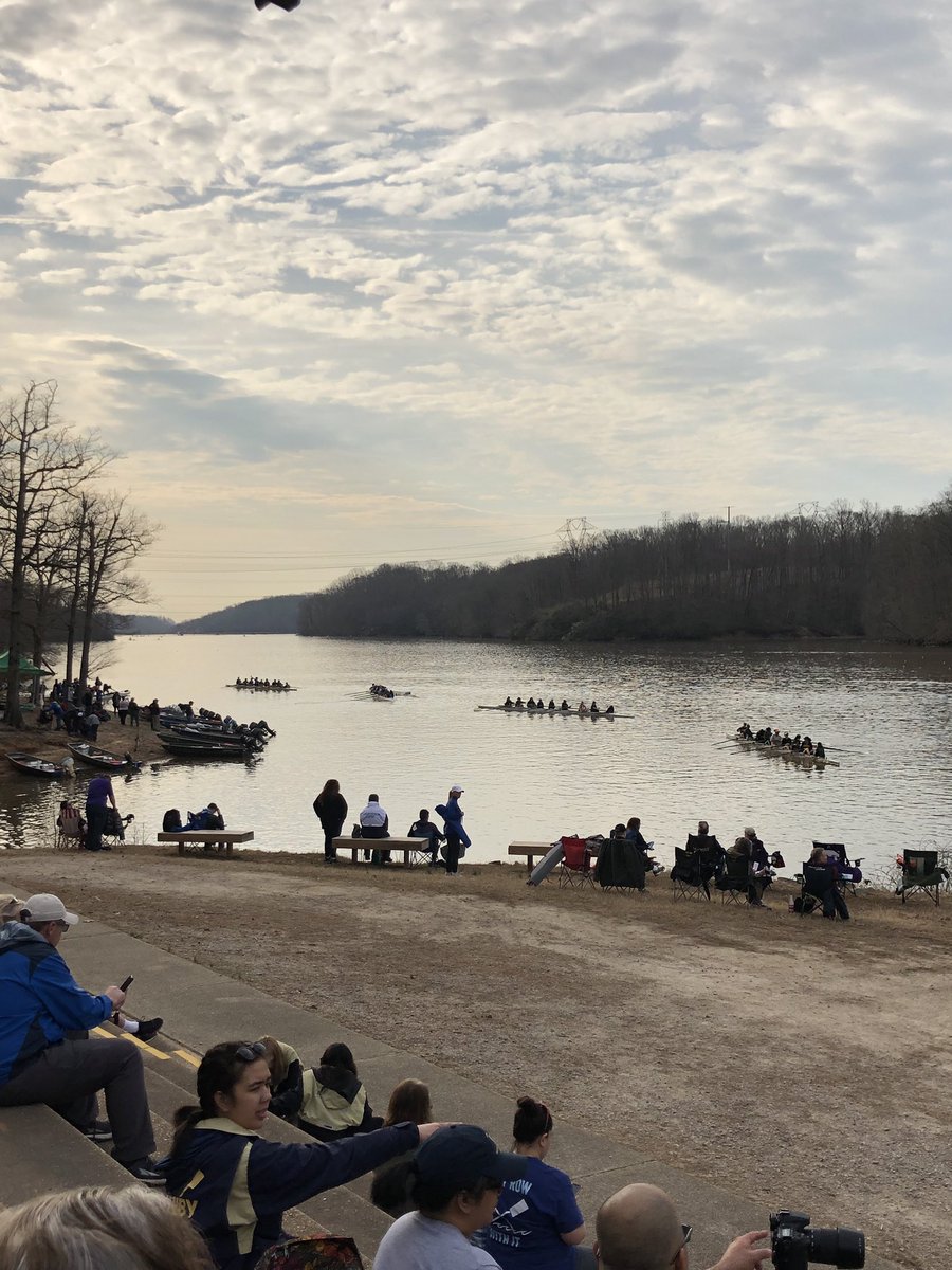 KimPaine5's tweet photo. @RowSoCoRow looks like a great day for racing! https://t.co/Bqv9K4TSae