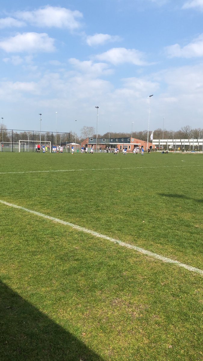 Heerlijke pot voetbal 1-5 gewonnen bij NEO. Top gedaan dames