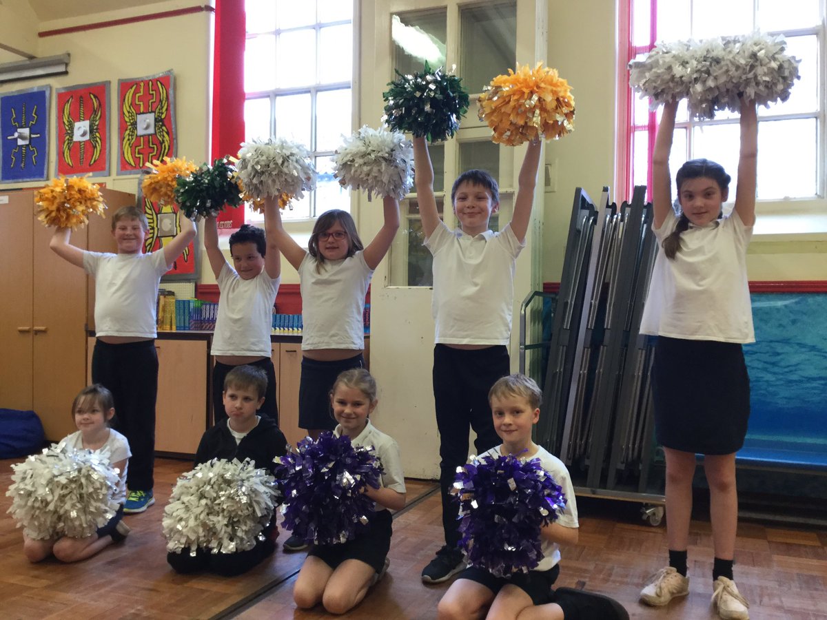 This week, we had a visit from Miss Robson at #OutwoodAcadamyEasingwold who delivered a fantastic #cheerleading session. Their performance at the end was fantastic; especially as it was #GreatestShowman themed! Thanks Miss Robson! #stillingtonprimary