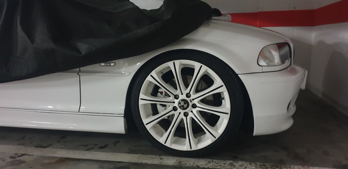NicheTechnology's tweet photo. Cannot wait to get the manual transmission in.  #soon (and get that front bumper lined up properly) #330ci #BMW3Series #bmwconvertible #restomod https://t.co/9ljzFwz2WR