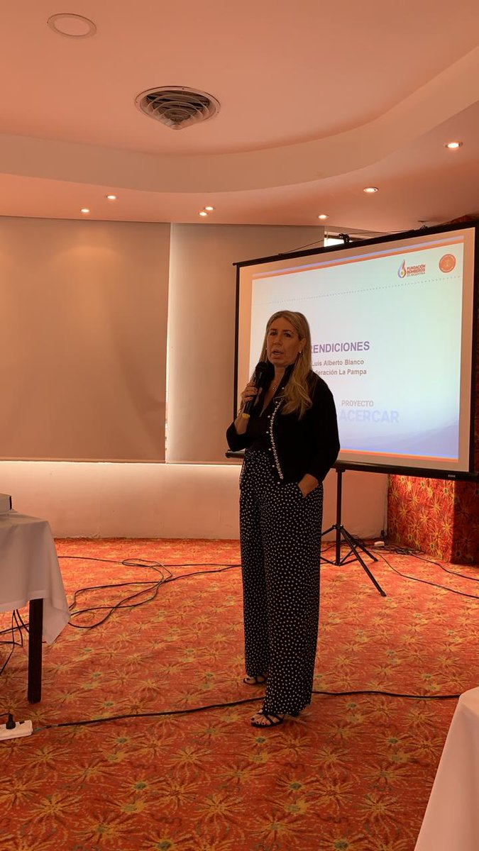 bomberosRA's tweet photo. #Ahora la Dra. @jackiegaldeano1 brinda su charla sobre #rendiciones para todos los presentes https://t.co/RAe30fMLtR