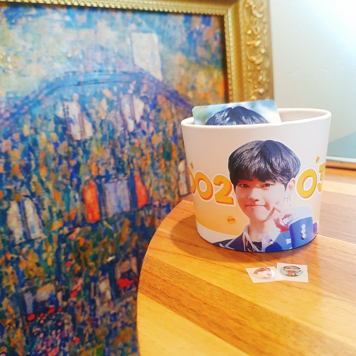 mignon_JS's tweet photo. #진성이의_열여덟번째_봄 🐣
포카 뒷면 센스에 눈물 흘렸다는 소문....🐣💦 https://t.co/hWFv252dj3