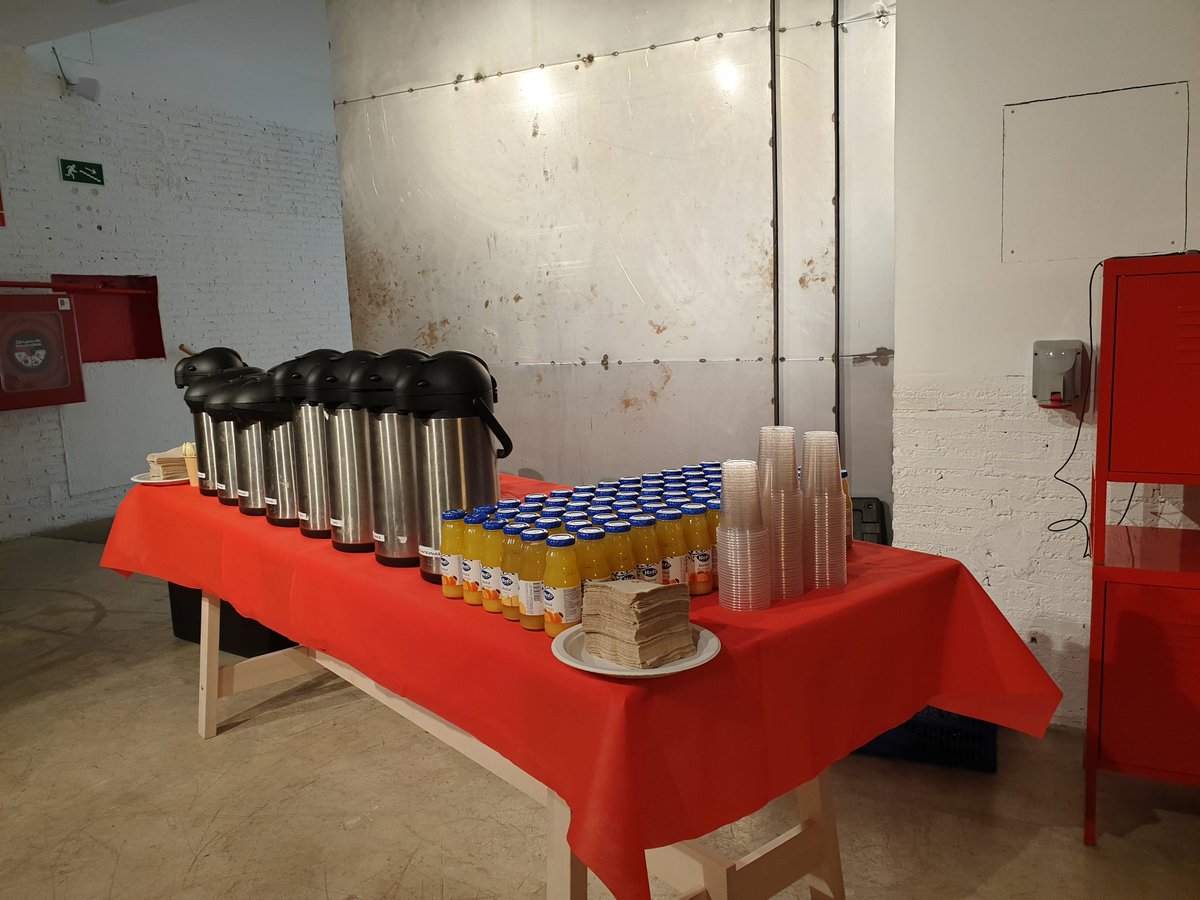 CaritasMadrid's tweet photo. @CARIFOODescuni, la empresa de inserción de catering que apoya Cáritas Madrid, hoy ha estado presente en el 1er Encuentro de Personas Voluntarias de Fevocam https://t.co/yZdRPnsTGc