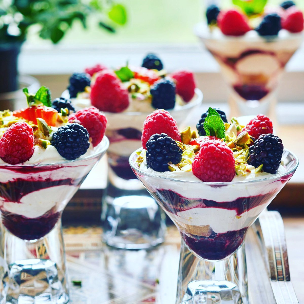 foodauthor's tweet photo. As a mother, my priority is to always make scrumptious food that the kids will eat ! This dessert was designed to have all of my little princesses favourite elements.. you know what to do 😉 purchase #RamadanExpress #Ramadan2019 https://t.co/OQmPncIKKj