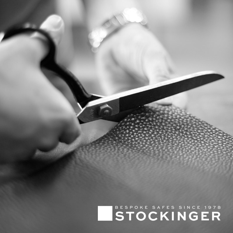 stockingersafes's tweet photo. EXCELLENT CRAFTSMANSHIP 
 
More than 30 experts participate in the production of every Stockinger safe:
Industrial &amp; graphic designers, metal workers, varnishers, saddlers and sewers. 
 
All components are handmade in Germany or Switzerland.
 
https://t.co/RLKrXEXu3N https://t.co/YzG0ani4PP