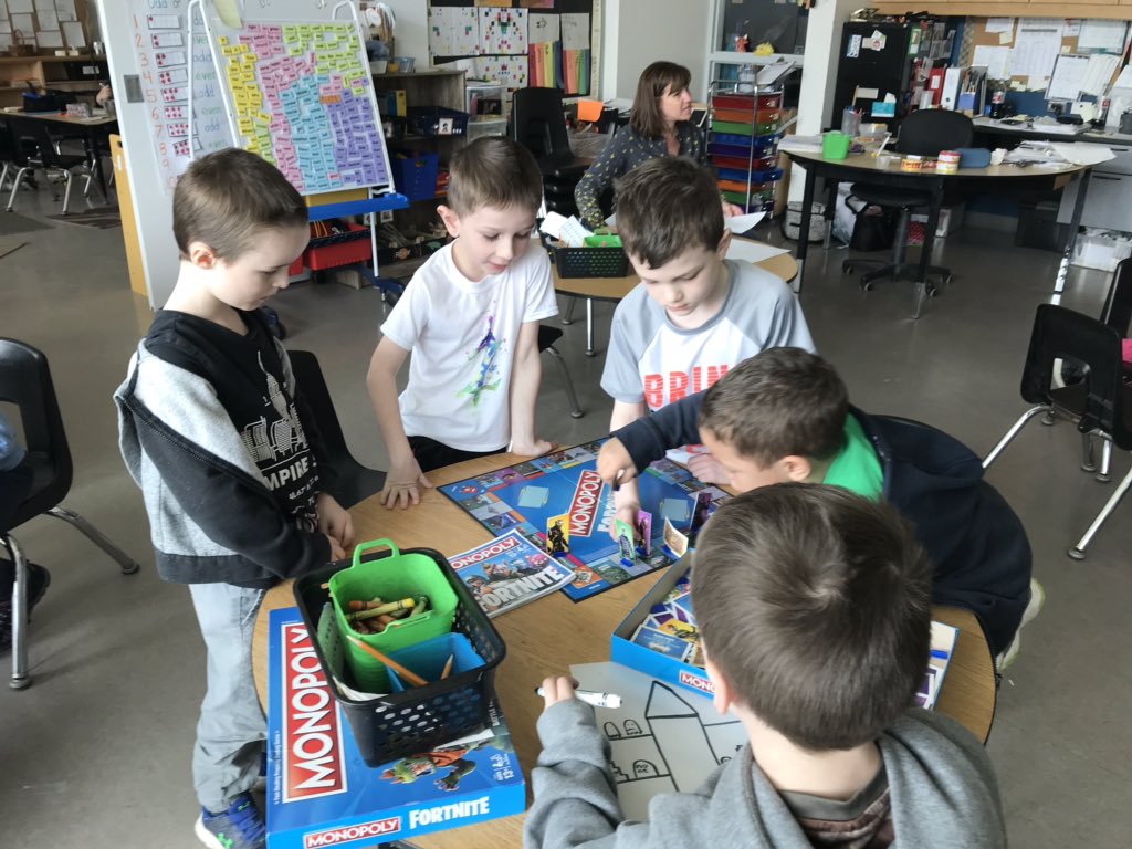 Grade1Morris's tweet photo. We celebrated earth hour by turning off lights and unplugging things in our classroom. We played board games and had a fun afternoon! @SuzukiPublic https://t.co/iiftMXi5El