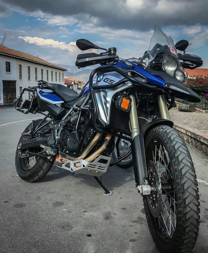 MX Bikes - FUI COM A BMW R1200 NA RUA DO GRAU 