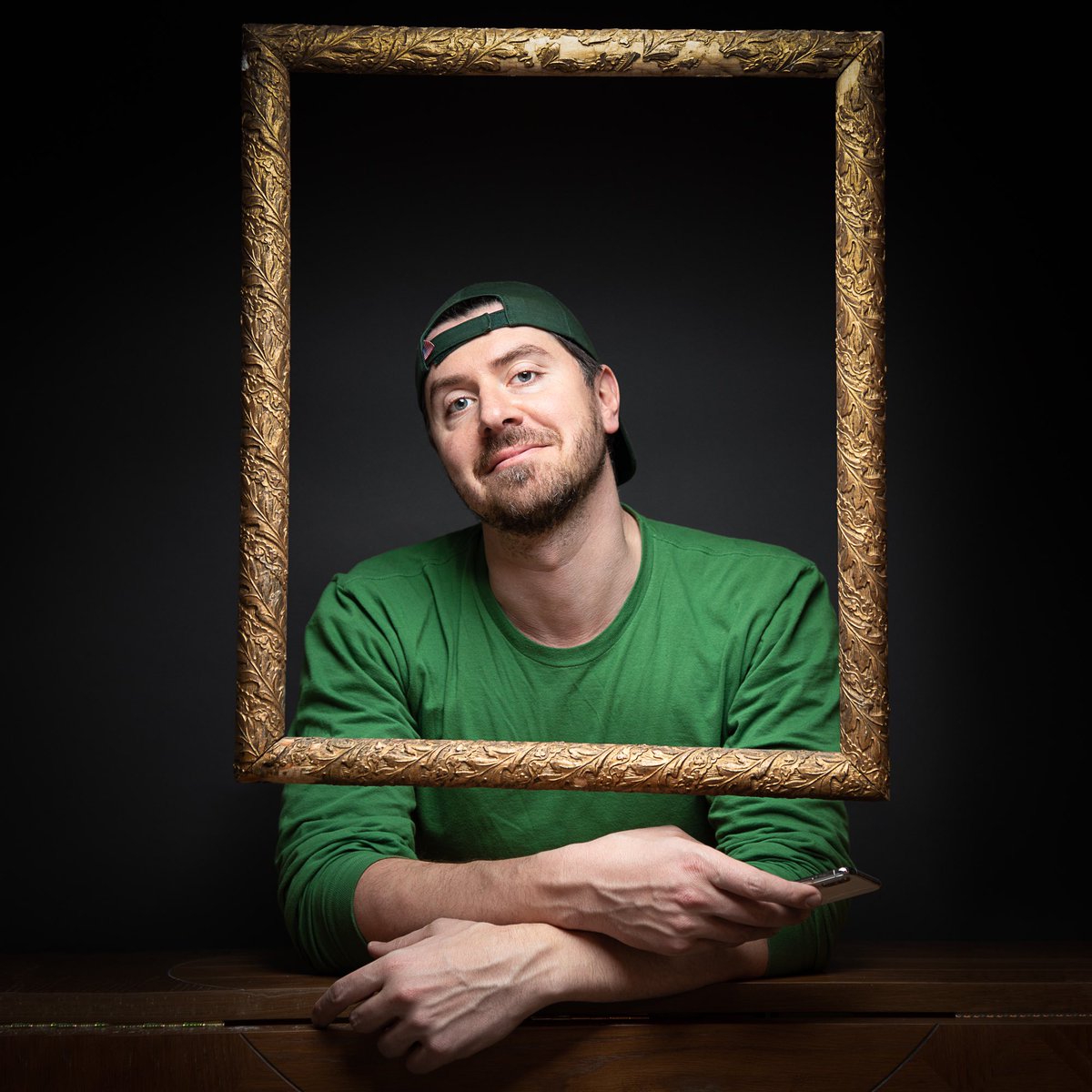 GregSalvatori's tweet photo. I can hardly ever fit in anyway
Setting up my new art gallery in Provincetown, MA
#provincetown #portraitPhotographer #selfportraiture #streetfindings #SaturdayMorning https://t.co/JoXYIJGfaK