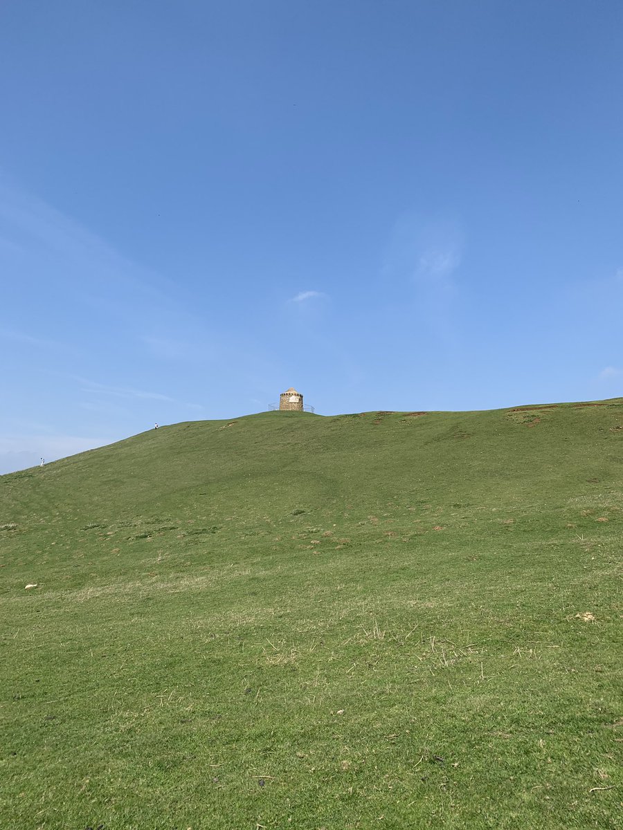 LucyEckley's tweet photo. Getting the hill training in for @Trifecta3PC 3 Peaks Challenge. 
Gorgeous day for it 😎

https://t.co/jSUtF5BxTt https://t.co/RZmWtDOi4I