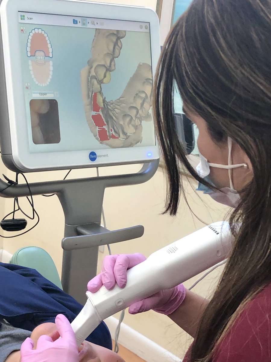 L4Laugh's tweet photo. Thanks to Dr. Miller @NewtonCentre Orthodontics! I’m getting the @Invisalign bracelets from #BestOrthodontist #BrianMiller his new Scan made the teeth models easy - I could not cope the dough before at other dentists?! @bu_yell https://t.co/v2FAcIDa7N