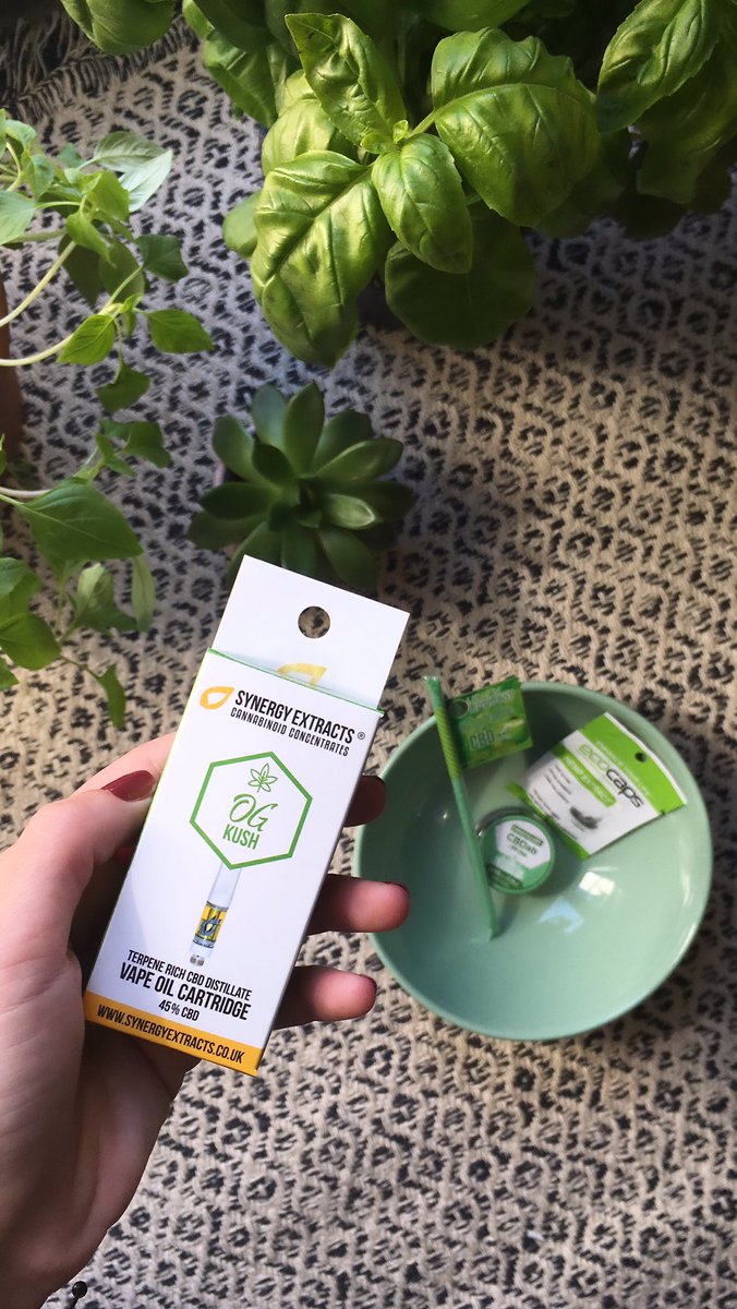 nectar_cbd's tweet photo. Green life ✅ #nectarcbd #cbdfrance https://t.co/T6fc0UayGz