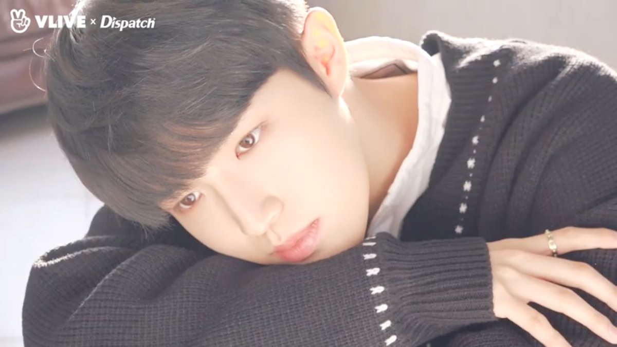 199xKIM's tweet photo. เป็นท่าไม้ตาย https://t.co/ILLHqWqwHz