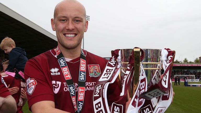 SkyFootball's tweet photo. Ryan Cresswell opens up on struggle with alcohol, saying 'players can't hide issues forever'
https://t.co/QOKhDiDlx2 https://t.co/41NJ5kVIqW