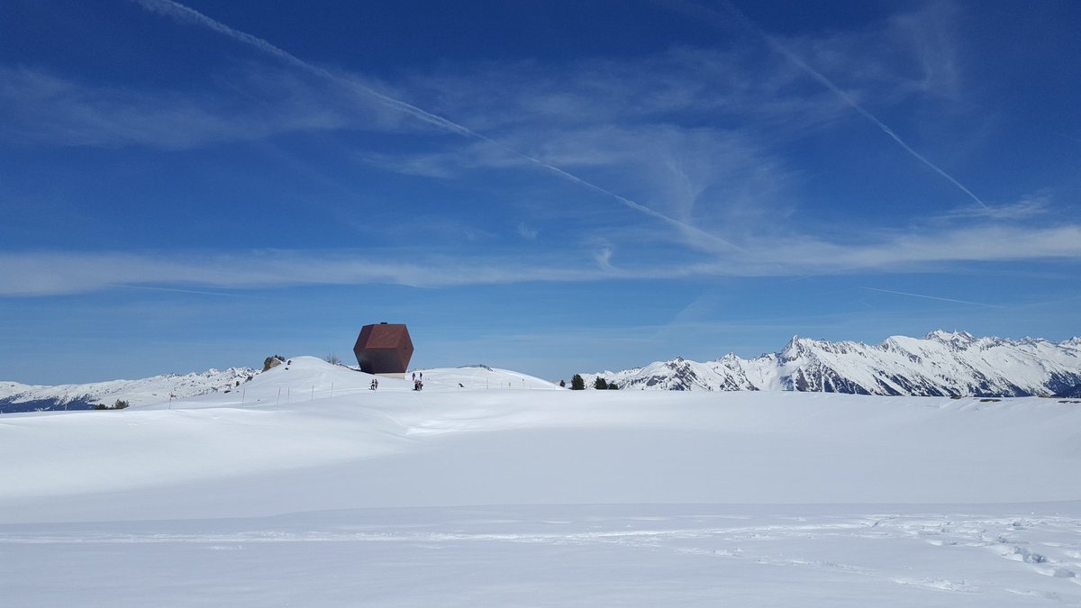 passioen's tweet photo. Een mooi einde aan dit korte #tussenpensioen. Tot over 11 weken. Dan zonder #sneeuw en #ski met een even adembenemend uitzicht. #somuessenbergensein #granatkapelle #penken https://t.co/UJfWnJwQfc