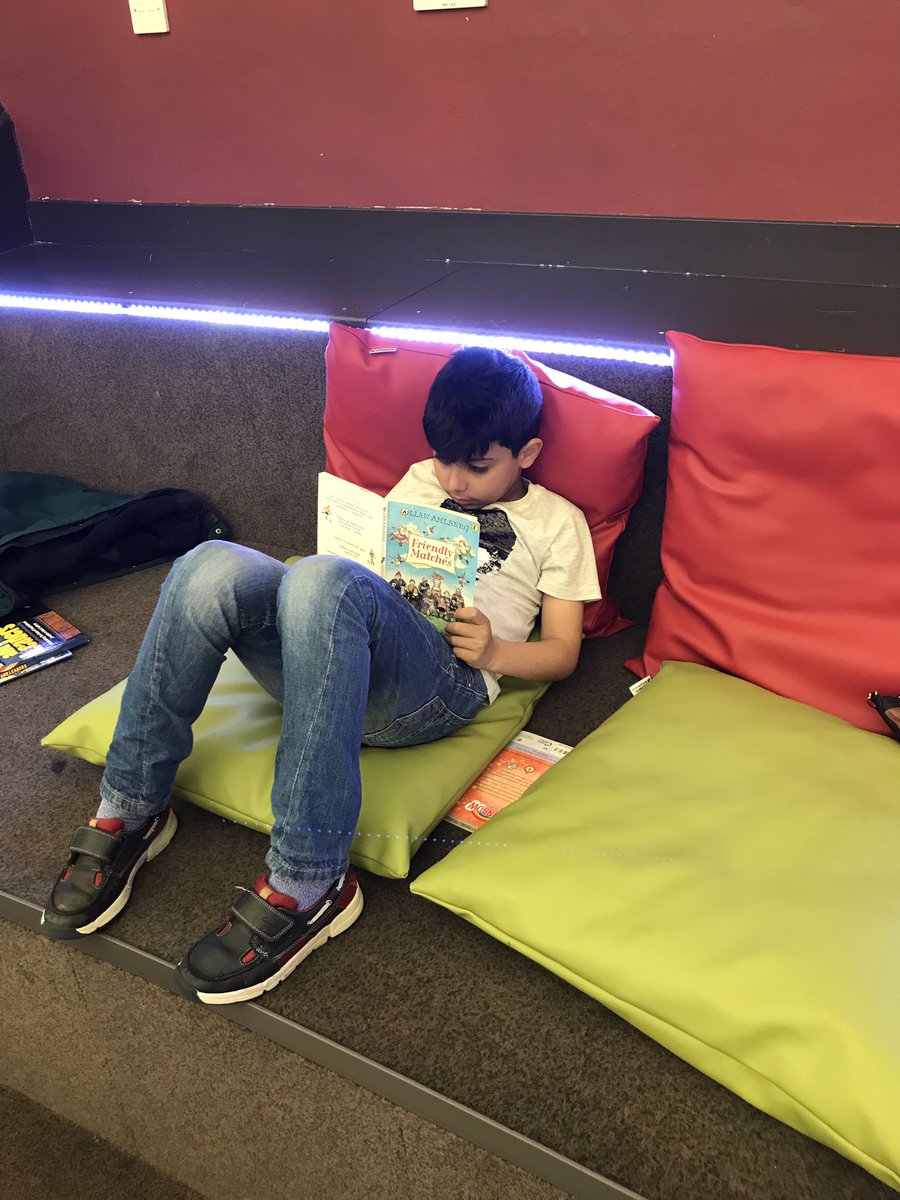 Sinar was reading a book 📚 in the library 📚 <a href="/SmithdownPrimY4/">Smithdown PrimaryY4</a> <a href="/SmithdownPr/">Smithdown Primary</a>