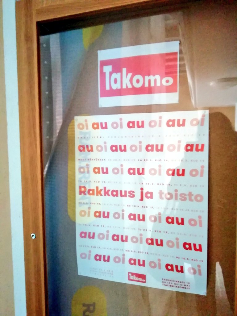 Kosketteleva, leikkisä, kokeellinen, jännittävä &amp; psykologinen tunteensiirto oli Rakkaus ja toisto tänää 30.03.2019 <a href="/teatteritakomo/">Teatteri Takomo</a>, mukaan lukien Eeva-Liisa Mannerin Poltettu oranssi. Kuinka pelottava ääni on miehen askel, auktoriteetiin, uhkaajan.